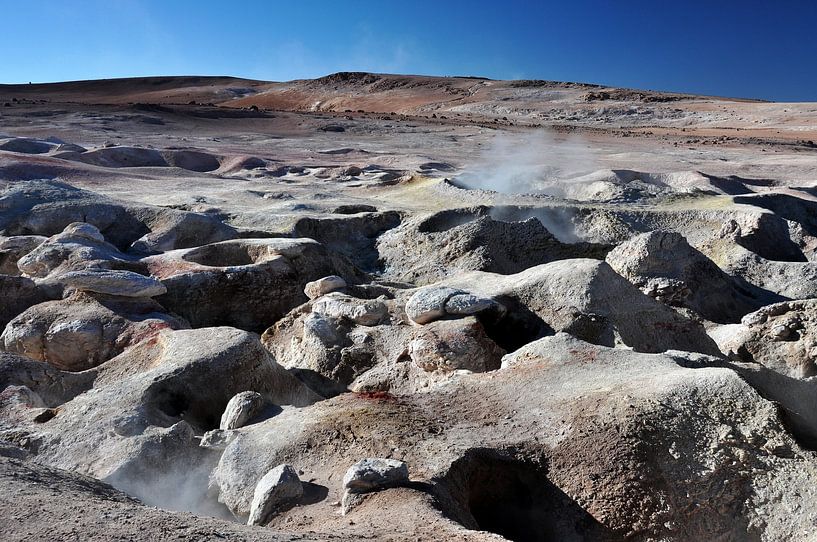 Volcanic landscape in the heart of the Salar d&#039;Uyuni by Frank Photos