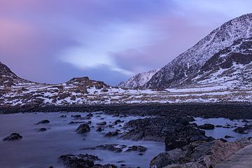 A lonely house in the barren winter landscape