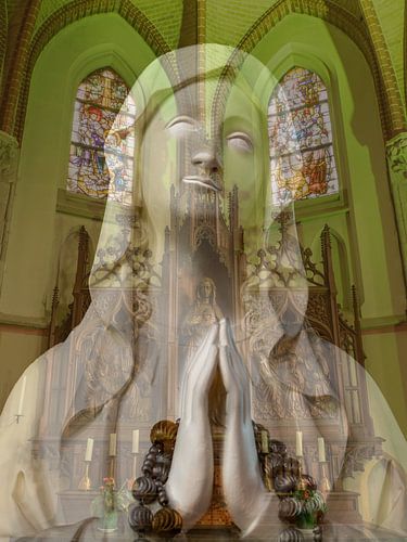 Mary à Martinuskerk Cuijk, double exposition