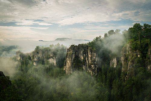 Uitzicht vanaf het paviljoen in Saksisch Zwitserland