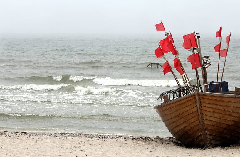 Fishing boat by Heike Hultsch