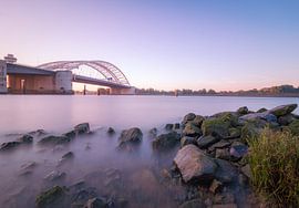 Zonsopgang van Brienenoordbrug Rotterdam