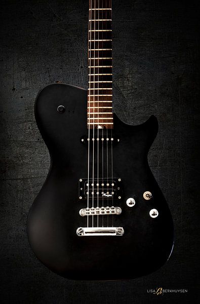 Guitar portrait black rock by Lisa Berkhuysen