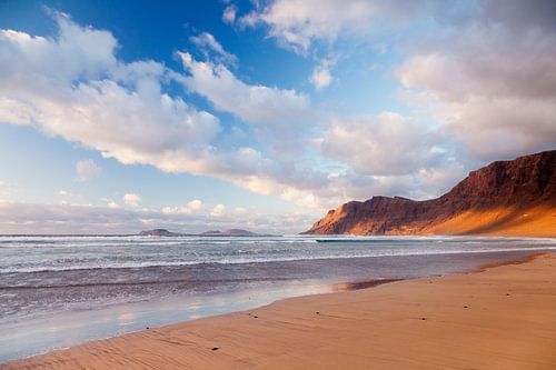 Famarastrand at sunset