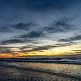 Sunset in IJmuiden van Rick Folkerts