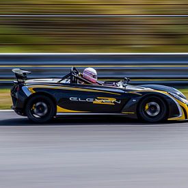 Lotus 2-Eleven on Circuit Park Zandvoort by Robin Hartog