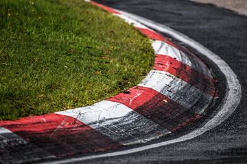 Curbstones in a curve on a circuit by Bas Fransen