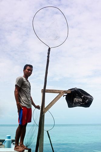 Jonge visser op de uitkijk I