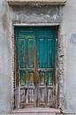 Oude deur in Spanje van Thea Oranje thumbnail