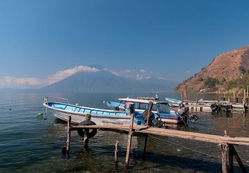Guatemala: Santa Cruz La Laguna (Meer van Atitlán) by Maarten Verhees