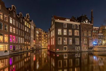 De Oudezijds Voorburgwal in Amsterdam van Wim Kanis