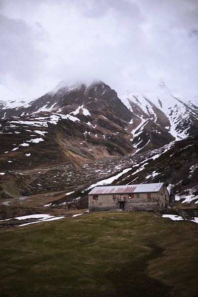 A property in the Swiss Alps by Gerben De Schuiteneer