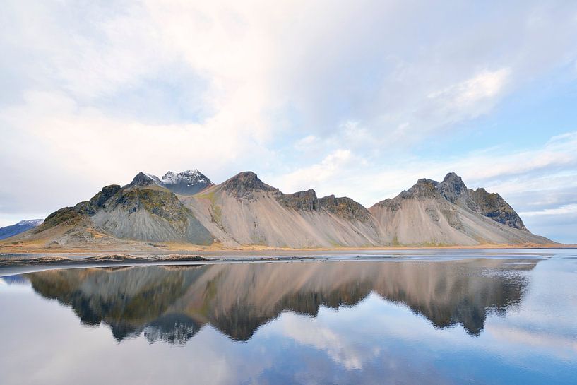 Vestrahorn van Loulou Beavers