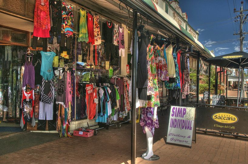 Antique Boutique. James Street Guildford von Hans Peter Goepel