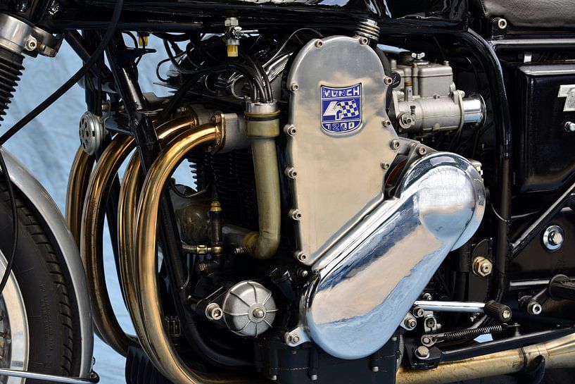 Münch Mammoth TT 1200 by Ingo Laue