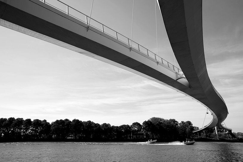 Nesciobrücke von M. van Oostrum