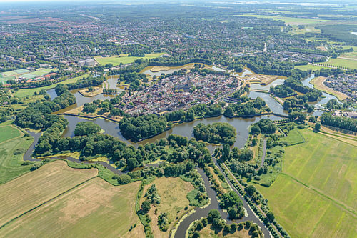 Die Festung Naarden aus der Vogelperspektive. von Jaap van den Berg