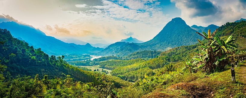 Schitterend landschap in Noord Laos van Rietje Bulthuis