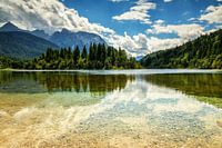 Spiegelungen im Bergsee