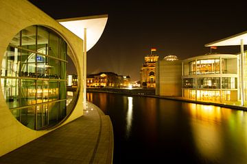 BERLIN Government district - the centre by Bernd Hoyen