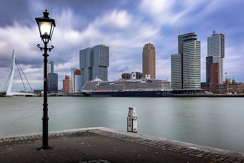 Uitzicht op de cruiseterminal in Rotterdam