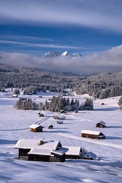 Oberbayerische Winterlandschaft von Achim Thomae