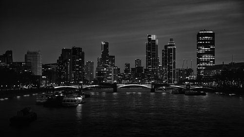 Une lumière dans la nuit sur Rene van Dam