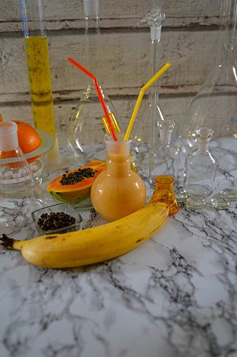 Vruchtensmoothie met gember en rum.