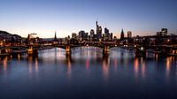 Frankfurt skyline schemering