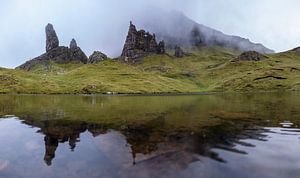 The Old Man of Storr the Isle of Skye van Peter Haastrecht, van