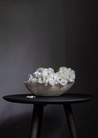 Rosenstilleben in Specksteinschale