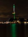 Euromast bij avond in kleuren Rotterdam van Edwin Muller thumbnail