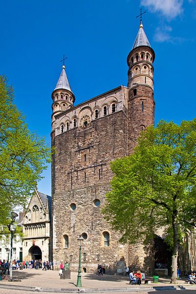 Onze Lieve Vrouwebasiliek te Maastricht van Anton de Zeeuw