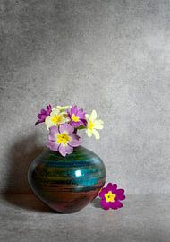 Stilleben mit Schlüsselblumen von Corinne Welp