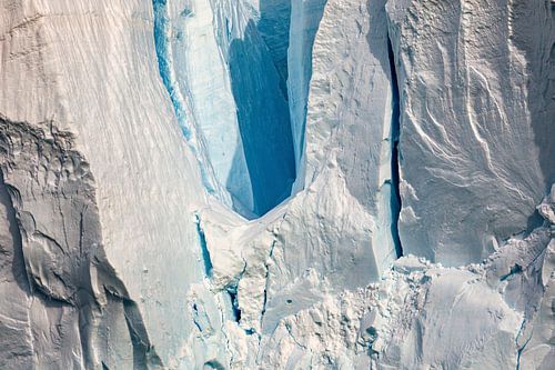 The eternal ice of the Antarctic