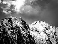Stockhorn chain in black and white