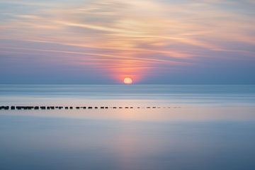 Stille zonsondergang in Zeeland van Claire van Dun