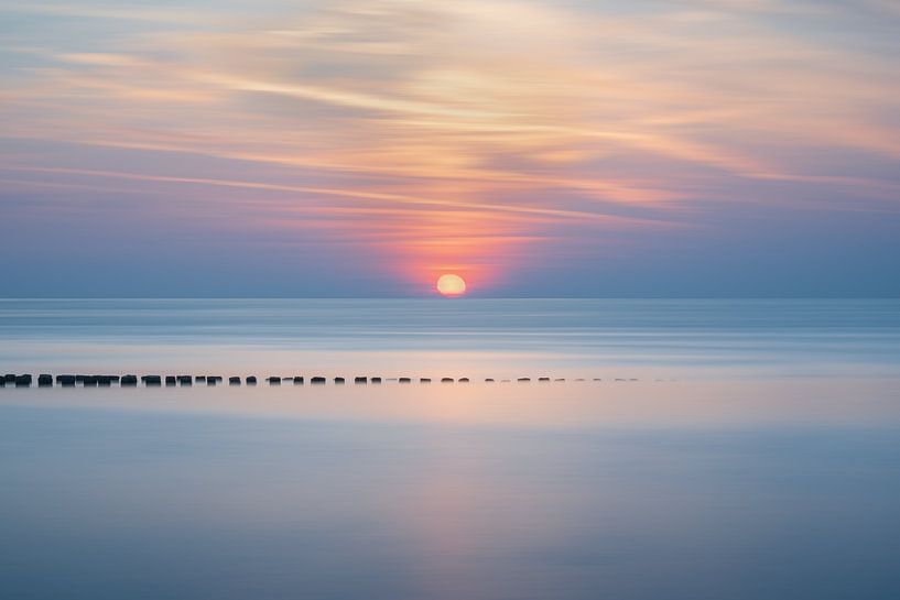 Stiller Sonnenuntergang in Zeeland von Claire van Dun