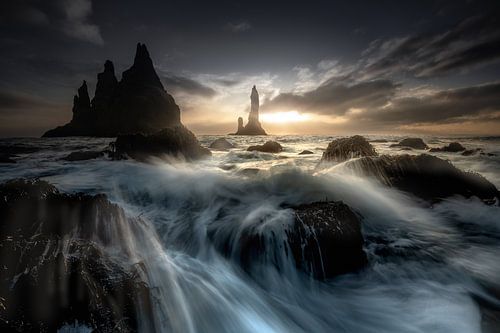 Atmosferisch kustlandschap op IJsland
