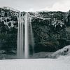 Chute d'eau dans l'hiver islandais sur Sophia Eerden