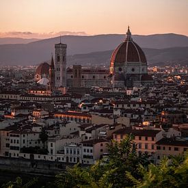 Florence in avondlicht II  | een trip door Italië van Roos Maryne - Natuur fotografie