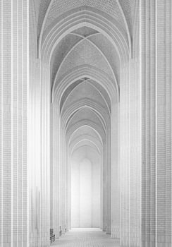 Interieur van de Grundtvigskerk in Kopenhagen, Denemarken 6/9