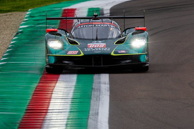 Aston Martin Valkyrie, 6h Imola 2025 van Rick Kiewiet