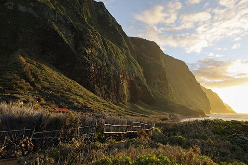 Prachtige zonsondergang in Madeira, Achadas da Cruz