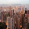 Hong Kong Skyline avond van Claire Droppert