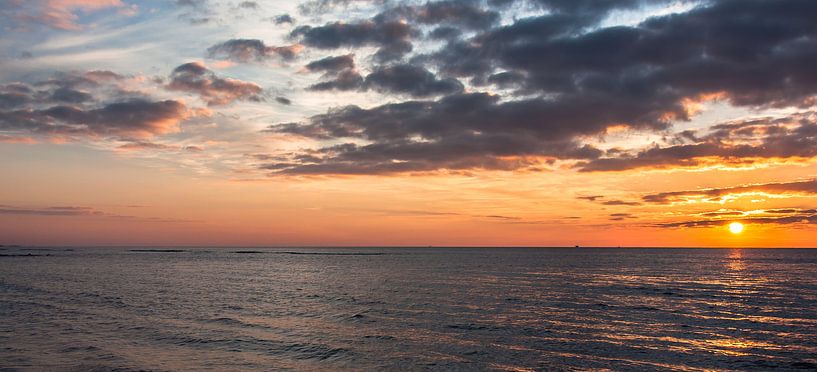 December Beach part 2 von Alex Hiemstra