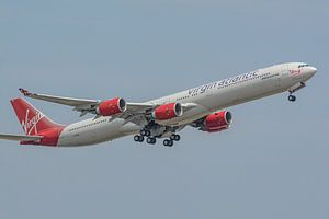 Abflug Virgin Atlantic Airways Airbus A340-600.