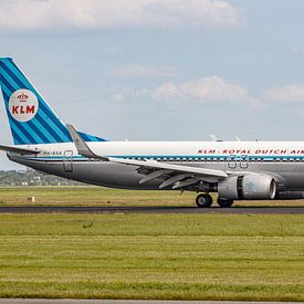 Avion de ligne Boeing 737-800 de KLM aux couleurs rétro. sur Jaap van den Berg