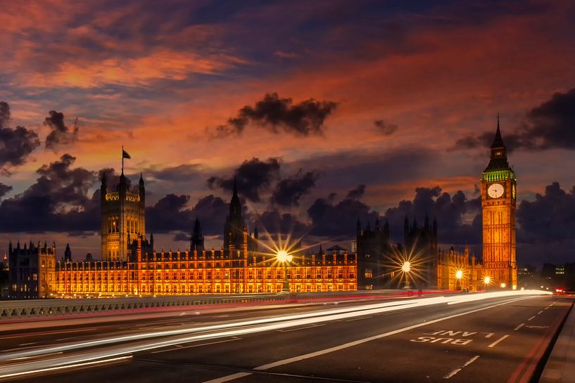 Nightly view from London Westminster by Melanie Viola