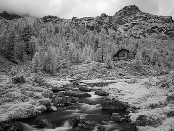 Lienzer hut in de Oostenrijkse Schober Alpen, infrarood opname